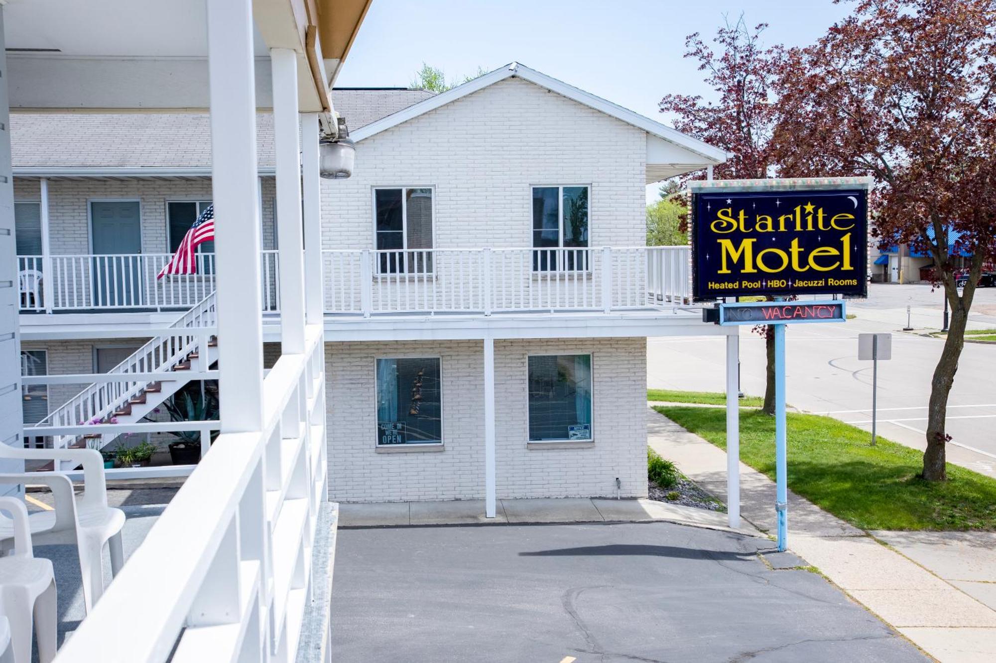 Starlite Motel Wisconsin Dells Esterno foto