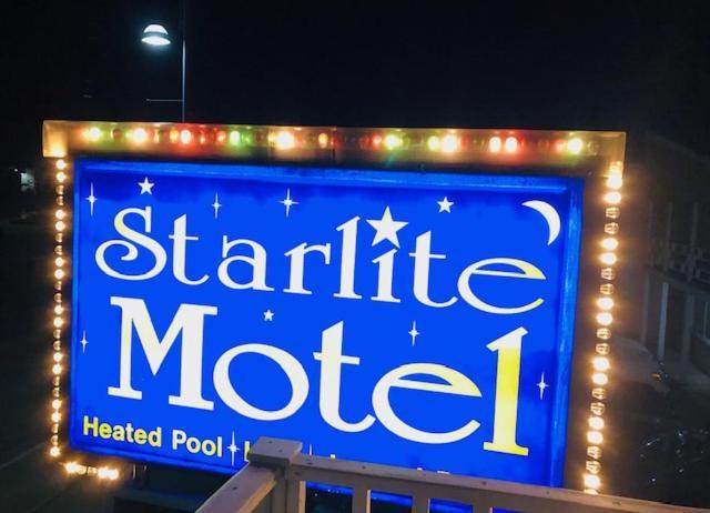 Starlite Motel Wisconsin Dells Esterno foto